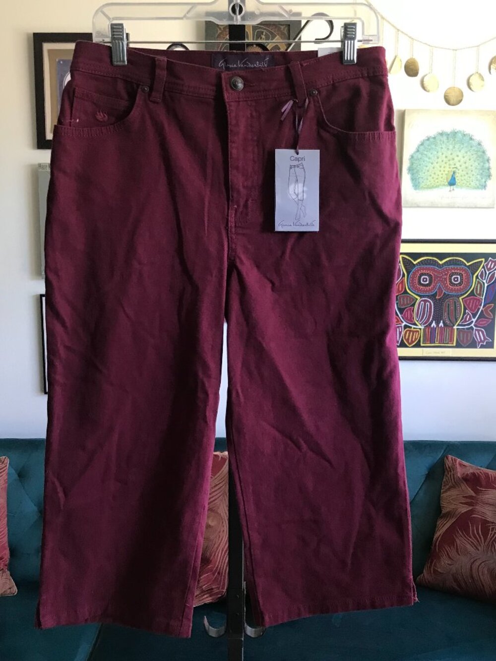 GLORIA VANDERBILT size 10 Burgundy Classic Fit Stretch Amanda Capri Jeans NWT